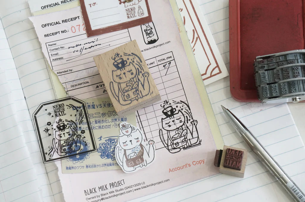 Size: approximately 4cm x 3cm
The stamps are made of industrial high grade red rubber with the finest details.As all stamps are assembled, cut, sanded by hand, size and shape may vary slightly. Wood material will differ depending on what the forest elves bring!
Stamps might be slightly stained because of quality tests during the process, but it will not affect your stamping color. 