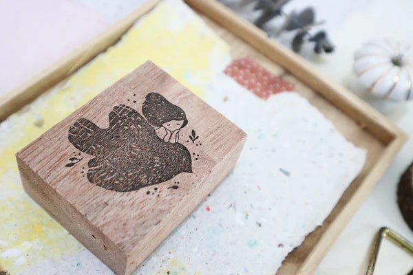 A part of the Birds Series: Let us take you into the world of whimsical wings. Soar through your thoughts with our enchanting bird-themed stationery collection, allowing your words to take flight on pages adorned with the grace and beauty of feathered friends and bringing a touch of nature's poetry to your every note.
The stamps are made of industrial high grade red rubber with the finest details. As all stamps are assembled, cut, sanded by hand, size and shape may vary slightly. Wood materi