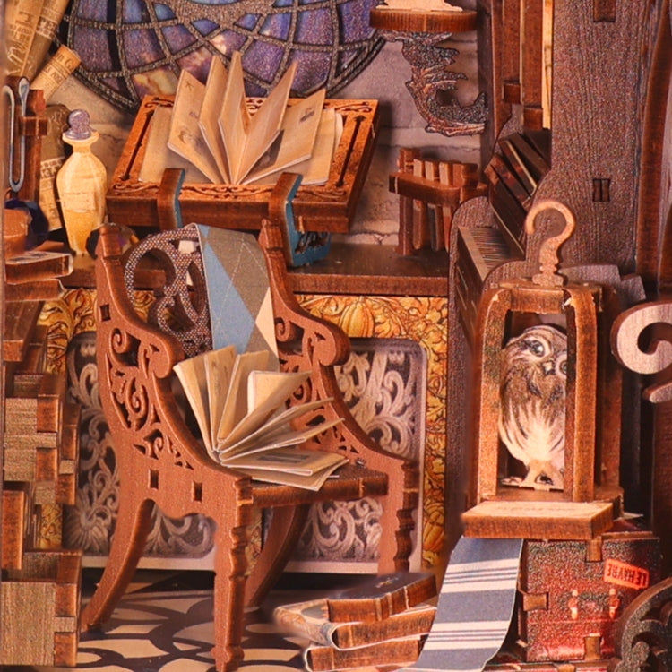 Book Nook Kit: Nebula Common Room with Dust Cover