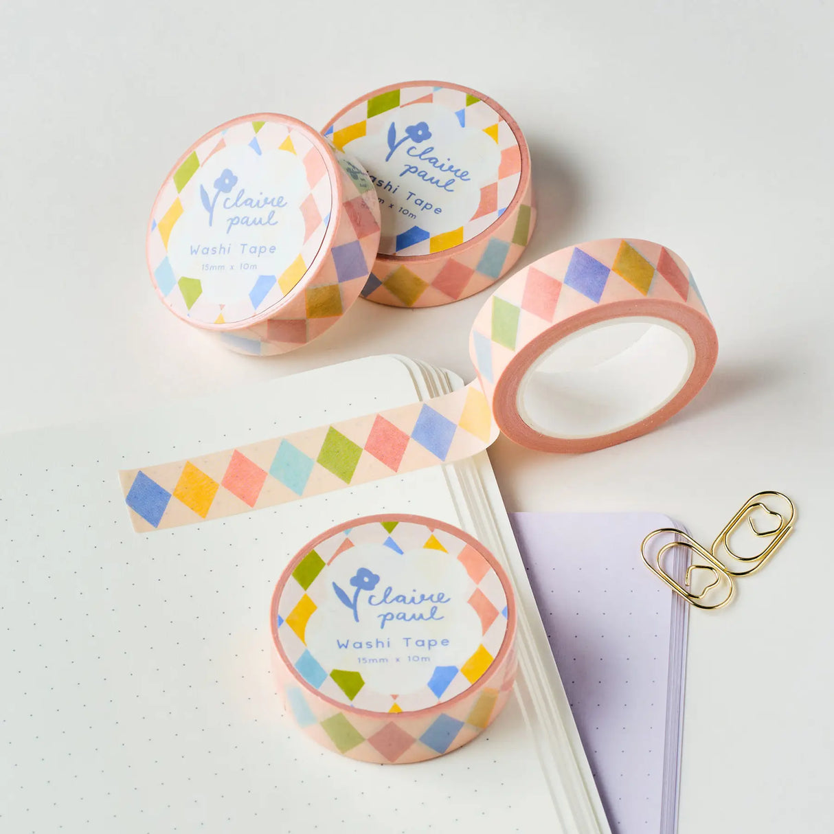 Harlequin Diamond washi tape!
This paper masking tape is perfect for decorating your bullet journal and planners, scrapbooking & gift wrapping. It'll add some fun and colour to any surface and is easy to peel off.
10m x 15mm