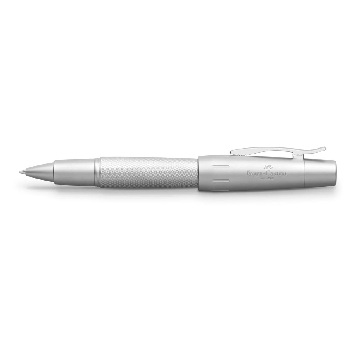 The e-motion Pure Silver writing instruments showcase a dynamic silhouette and distinctive design. This elegant yet modern combination includes a shimmering silver metal barrel with a fine guilloche pattern, complemented by a matte chrome-plated grip section, cap and clip.
The rollerball pen features a barrel made of anodized aluminum with an elaborate Guilloche pattern. The anodizing treatment adds a layer of oxide to the surface. This protective layer gives the e-motion its special coloration and makes