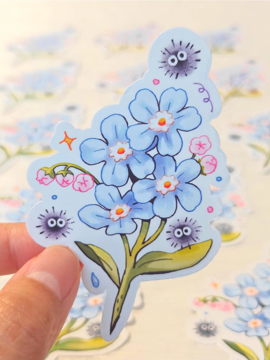 This is a glossy vinyl die-cut paper sticker, illustrated and made in-house by me. It's waterproof and ideal for decorating hard surfaces like laptops, water bottles, and phone cases, adding a cute touch to your belongings.
Material: premium glossy waterproof vinyl