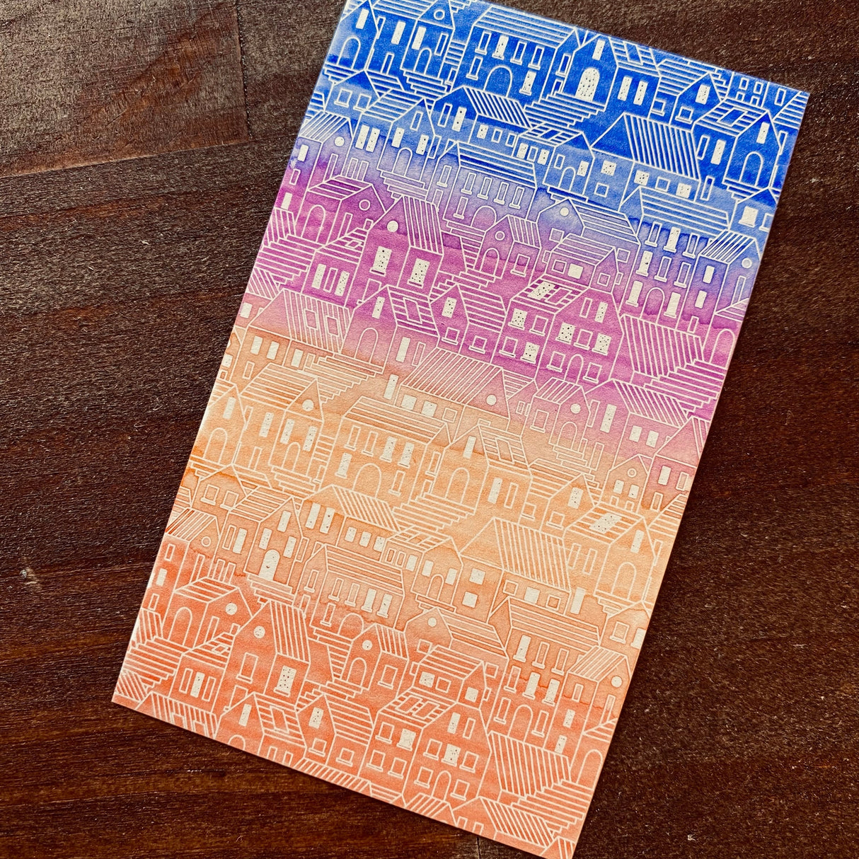 Apply your own ink to a postcard and mail it to your friends! Just apply ink and have beautifully designed postcards. These cards have a printed design on paper with ink that repels water, which allows pictures and letters to appear when you color with water-based fountain pen ink.
These are best used with water-based inks in general, but dye inks are more suitable than pigment inks (they are easier to refresh cleanly). In rare cases, some inks are difficult to reject, so please try them out before us