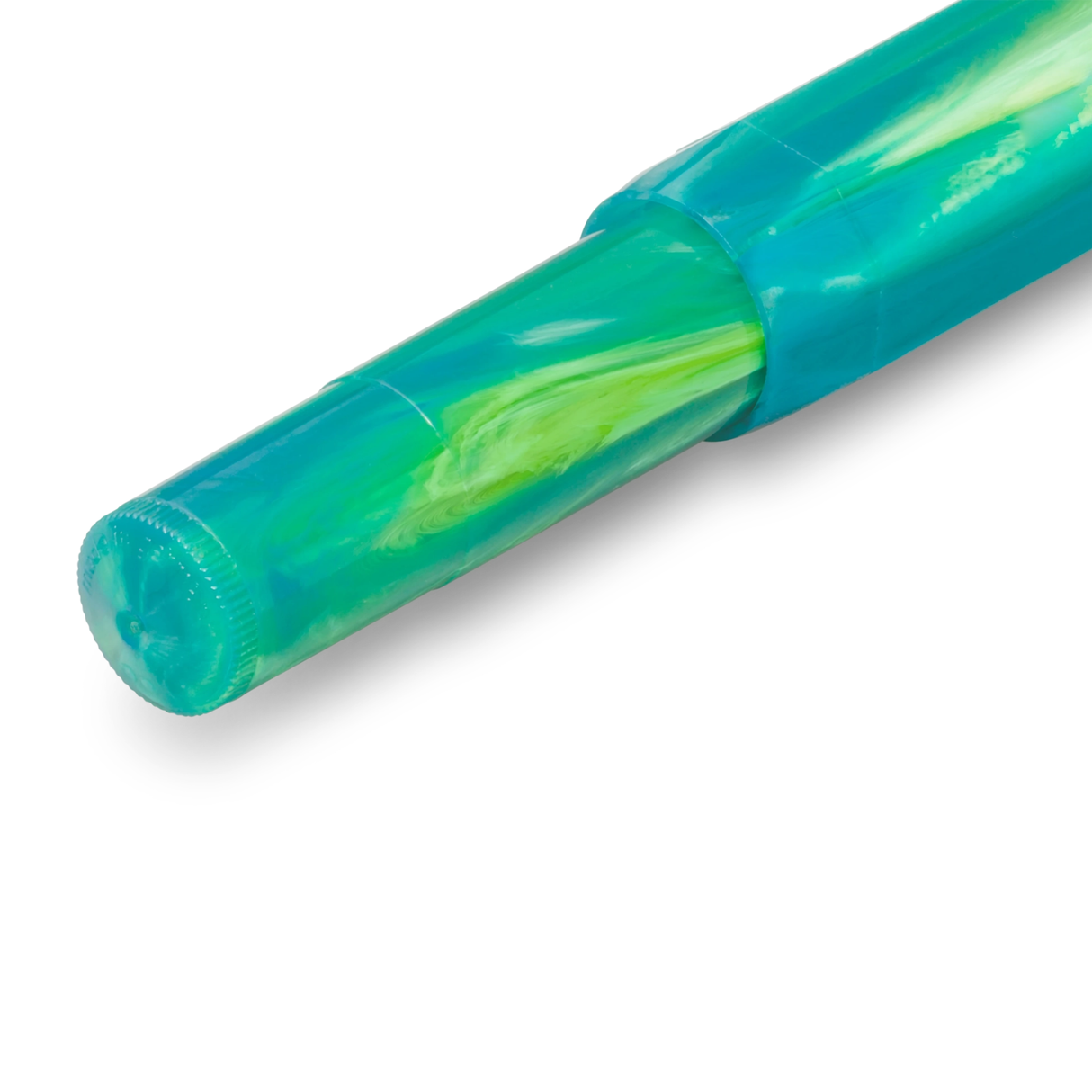 Kaweco COLLECTION Fountain Pen - Marble Ocean
Explore the depths of the world's oceans
Get ready to go on a treasure hunt with our new Kaweco Collection fountain pen. The Marble Ocean combines the dynamic shades of green and blue with flowing lightness, which reflect the variety of colours of the ocean. From crystal clear, turquoise waters, deep blue seabed and even fluorescent flora and fauna, the Kaweco Collection Marble Ocean finds a stream of inspiration in it.