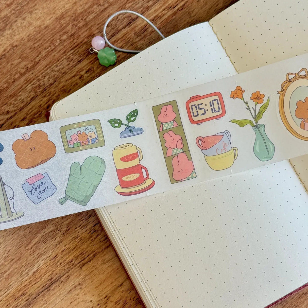 5 meters of pure kiss-cut, washi sticker home deco bliss~
They readjust easily and blend in with the paper. (Lighter paper recommended for maximum visibility)
Just like the washi tape material you love, but in a sticker roll. No more saving your stickers for later! Use it up!!
Dimensions: 50mm x 5m