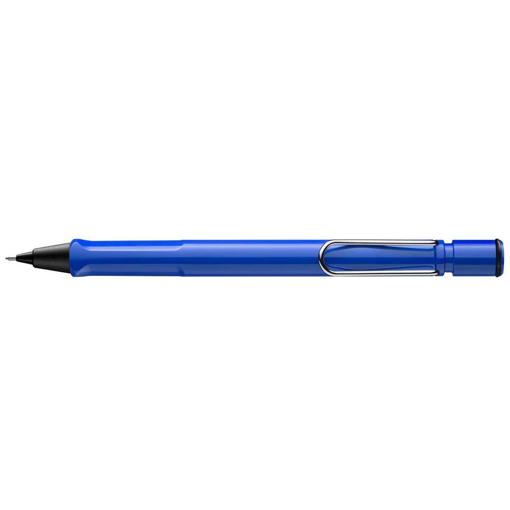 Fountain pen, icon, global success: the LAMY safari has been a beloved classic since its introduction in the 1980s and enjoys a cult status untypical for a writing instrument. Countless colours and ever-changing special editions make hearts beat faster - whether for the pencil case or the carefully curated fountain pen collection.
The LAMY safari is more than the sum of its details: it is aesthetic, robust and individual. The distinctive, self-sprung clip keeps the writing instrument securely fastened in p