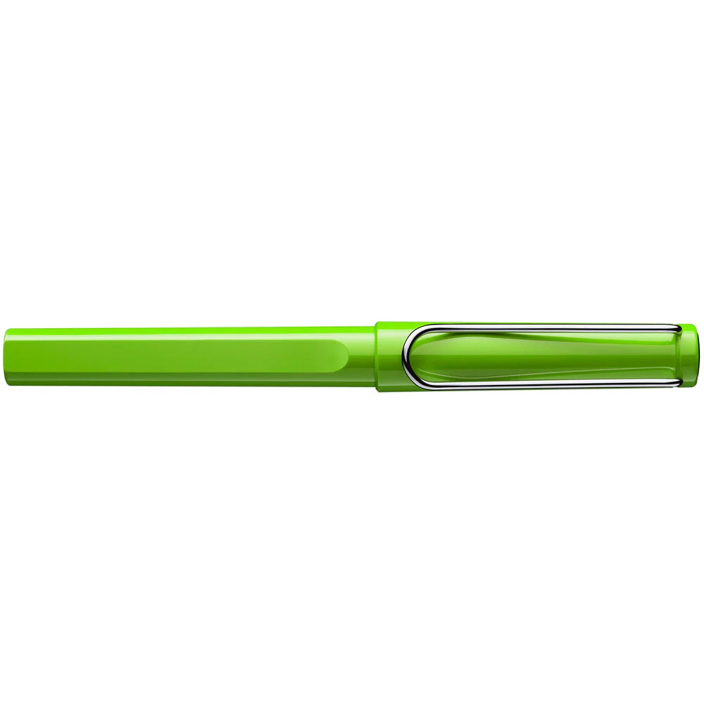 Fountain pen, icon, global success: the LAMY safari has been a beloved classic since its introduction in the 1980s and enjoys a cult status untypical for a writing instrument. Countless colours and ever-changing special editions make hearts beat faster - whether for the pencil case or the carefully curated fountain pen collection.
The LAMY safari is more than the sum of its details: it is aesthetic, robust and individual. The distinctive, self-sprung clip keeps the writing instrument securely fastened in p