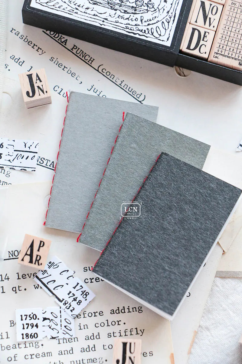 LCN Mini Journal Insert
The perfect insert to fit into your LCN Mini Leather Journal. The inserts are made with Tomoe River paper, which works perfectly with fountain pens.
Size: 3.5cmx5.3cm
We will choose the color for you.
