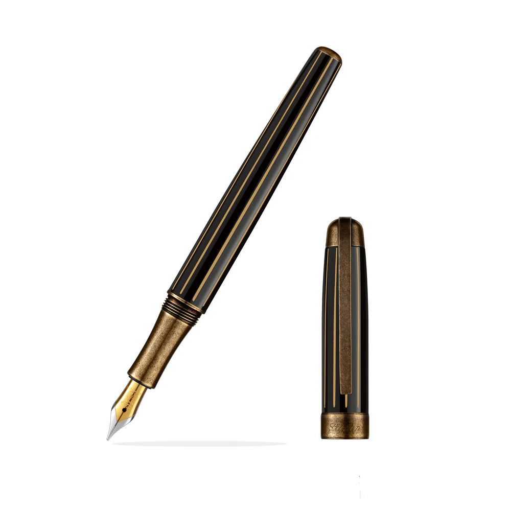 Classic torpedo design
The Antique'II has a clean and vintage look. It is perfect for every writing occasion with its minimal geometric style.
A well-designed, reliable pen
Sleek, spring-loaded pocket clip for secure carrying.
Antique'II is the retro of the signing pen used by Pope Benedict XVI in 200, Isreal.