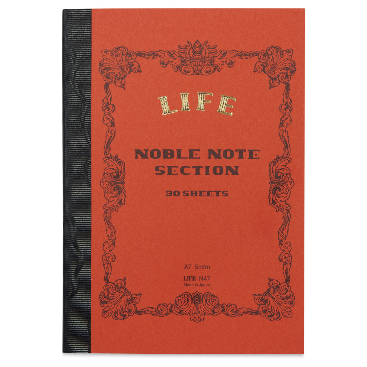 From the Noble Series, a product that embodies the philosophy of "manufacturing" that has continued since the company's founding. The smooth-writing main text paper is an original paper that is made with quality instructions from the manufacturing stage onwards. All of these are Life's pride and joy, created with those who love to write in mind. It is smooth to the touch, and the ink does not bleed or show through.
The sturdy and beautiful binding is carefully made one by one by artisans in Tokyo's do