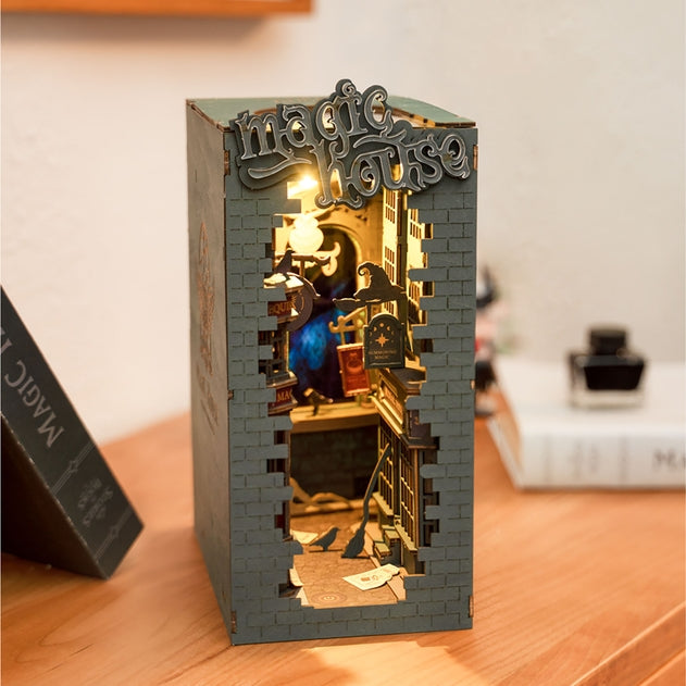 Kit de rincón de lectura Magic House para hacer tú mismo una casa en miniatura