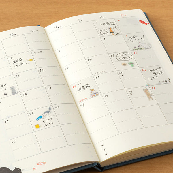 Midori Sticker Sheet - Small Cat
The "Cat Pattern <s>" is a small size that is easy to use on the monthly block page of your notebook. The design has a cute design with various cat expressions and movements.