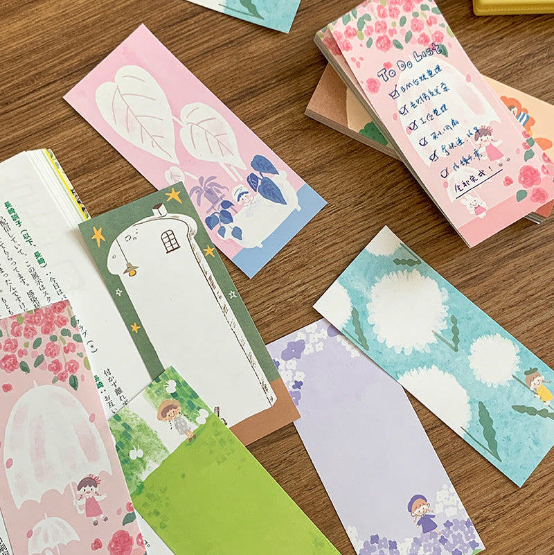 Molinta - Long Sticky Notes
Take notes or decorate your planner with this cute sticky note set! This set includes 6 different patterns!
48mm x 105mm
120g white kraft paper
48 sheets - 6 different patterns within the sticky note pad