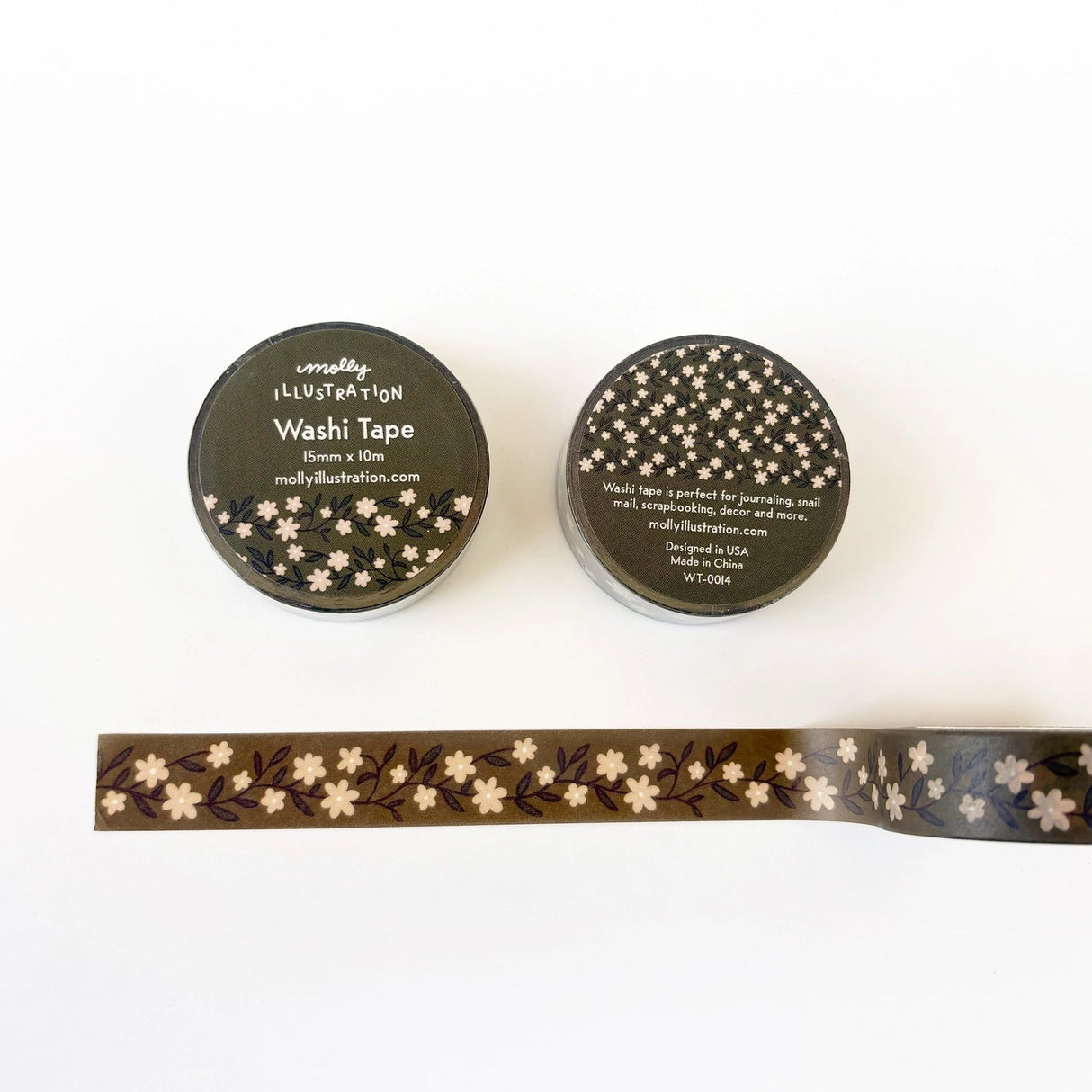 Molly Illustration - Green Scrolling Flower Decorative Washi Tape
This washi tape is my own original design.
Each decorative washi tape roll is 15mm wide and 10m in length and comes vacuum sealed in plastic with a matching sticker label.