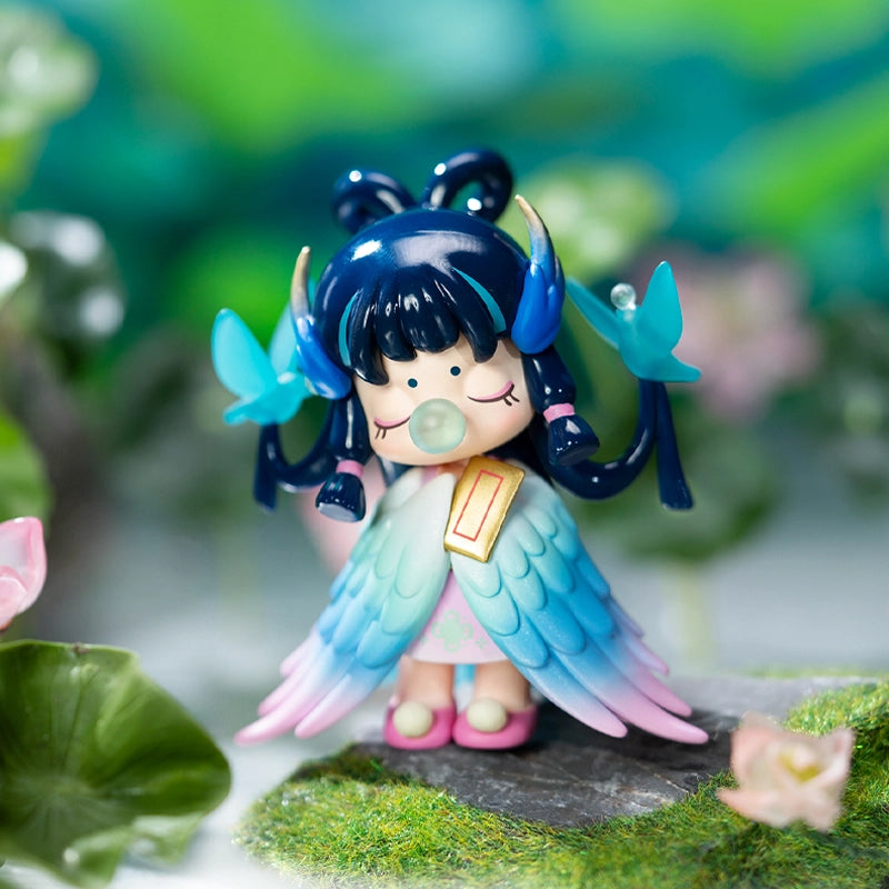 Surprise Figure Dolls: This series includes 12 different figures and 1 SECRET EDITION figure (Chang'e).
You will never know what you get until you open the box.
Material: PVC, Paper