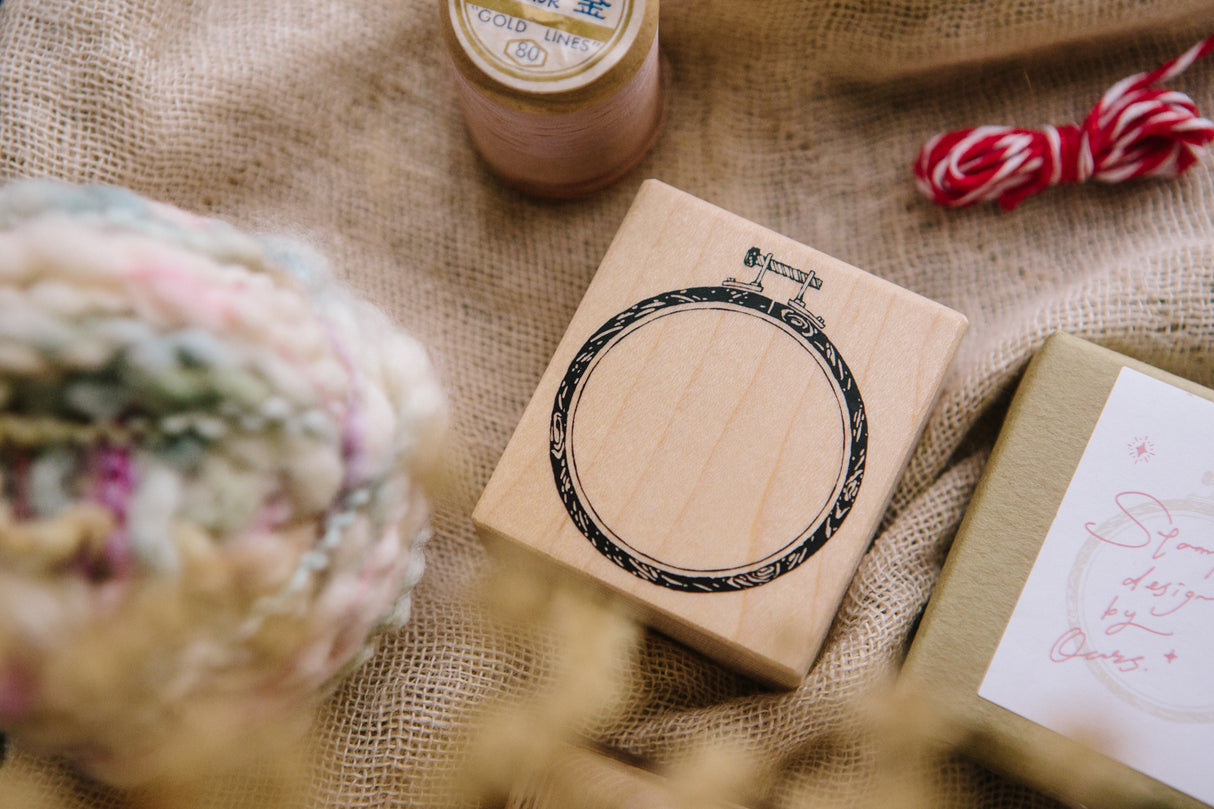 OURS Studio Circle Embroidery Hoop Rubber Stamp