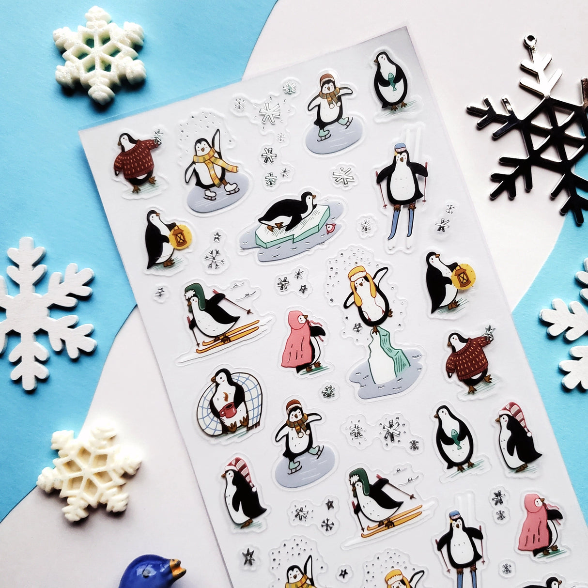 🐧❄️ Waddle into winter fun with these adorable penguin pals by @goosefrol! From twirling on the ice and cozy cocoa breaks to snowy ski adventures and lantern-lit strolls, these frosty friends are making the season extra cute. Bundled up in their fluffiest scarves, warm sweaters, and winter hats, these playful penguins are ready to bring a sprinkle of chilly charm and winter joy to your pages!