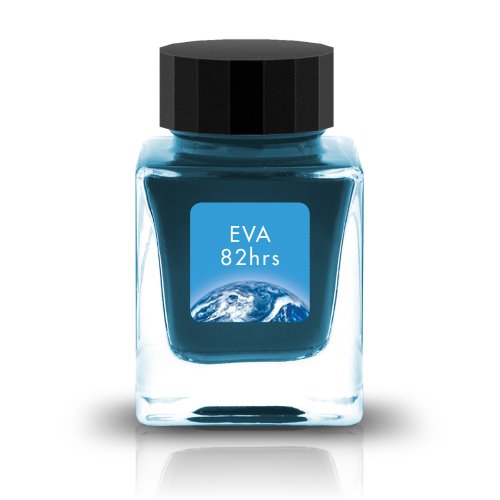 EVA 82hrs is part of the Remastered Limited Edition collection, designed to enhance the original shades of the inks with new and improved formulas. The Remastered Limited Edition collection brings out a great sense of depth to the colors of the inks while still keeping its original appeal, resulting in a more evolved performance.
30ml