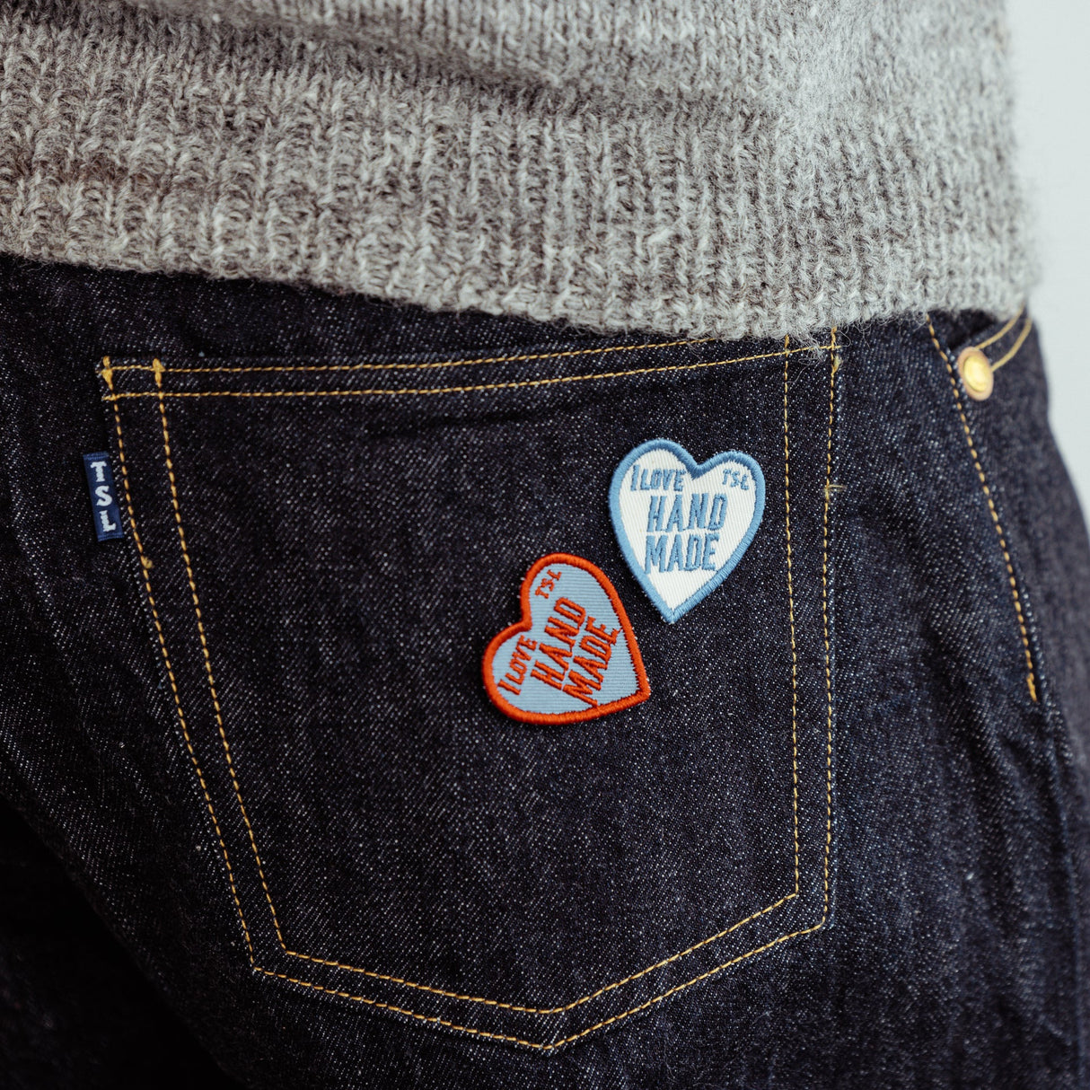 TSL original heart patch. Perfect to decorate your bag, clothes, or journals!
Size: W 4×H 4cm
Canvas Products
Painted areas may be affected by friction or water, which can cause color transfer. Please handle with care.
Includes 1 Patch