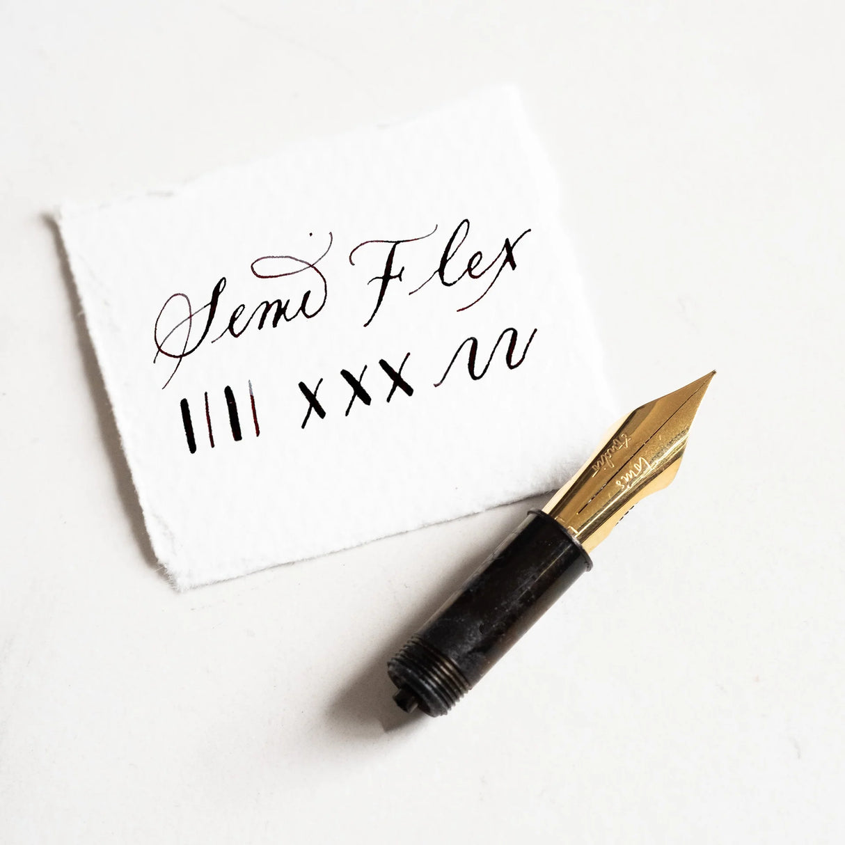  The Studio Pocket Pen is a bit like the Go-Go Gadget of the fountain pen world: with three interchangeable nibs to choose from and six more creative nibs you can add, you can switch things up depending on your mood, your writing style, or your next creative adventure.