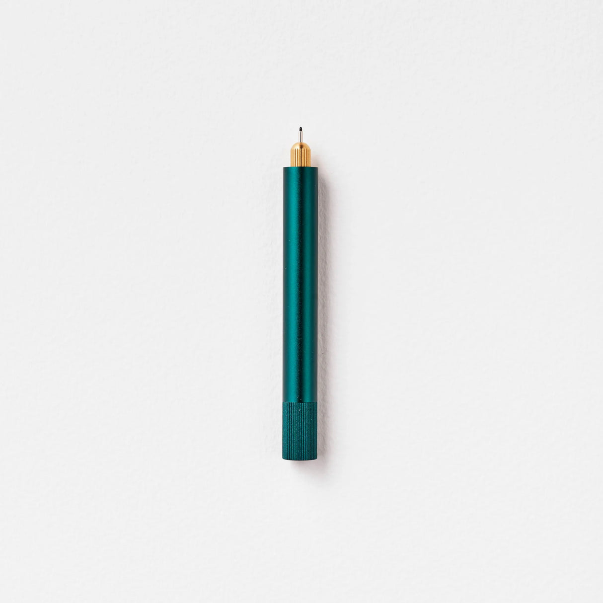 A Mini Pen for Your Big Ideas
The Lumos Mini is a beautiful and infinitely refillable fineliner, writing, and brush pen, including 9 professional artist's tips and 2 writing tips, all in a compact, pocket-friendly package.