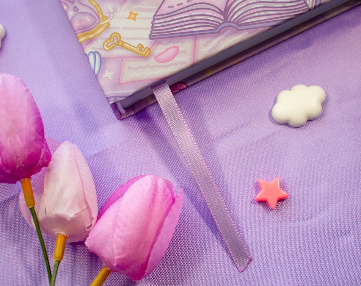 Unicorn Eclipse - Pastel Academia Dotted Journal
✧Size & Materials✧
Size: A5 (approximately 5.8 x 8.3 inches)
Smooth hardcover, rounded corners
160 dot grid pages, 140 gsm
Includes ribbon bookmark, elastic band, and back pocket