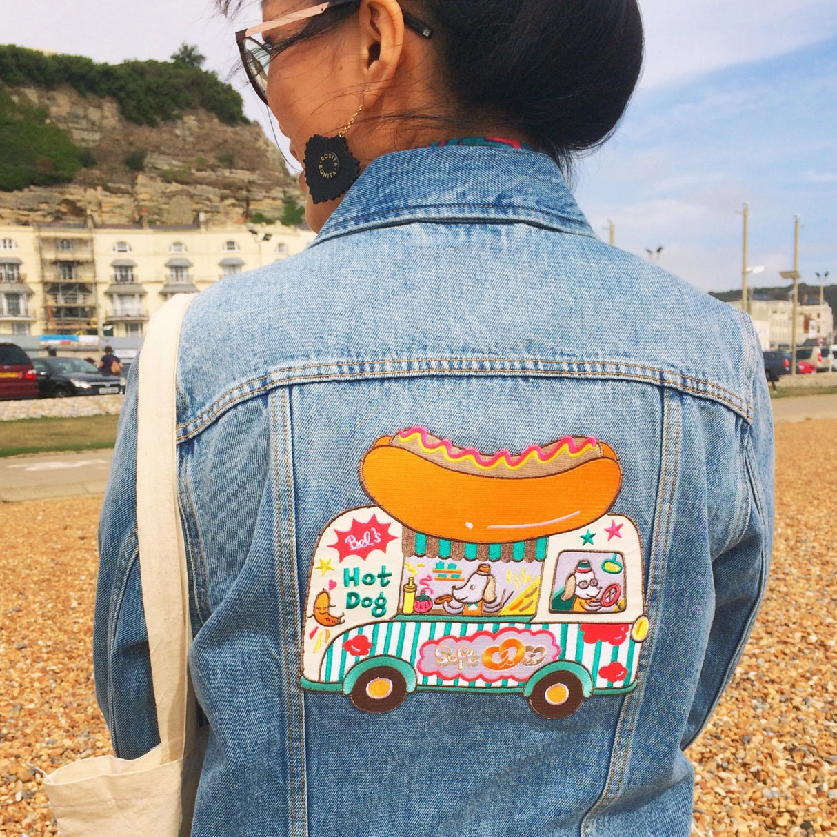 Bel’s Art World XXL Patch - Hot Dog Truck