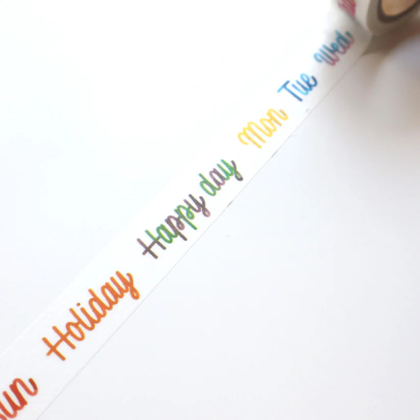 Colorful Days of the Week Washi Tape by forme.
The letters drawn using brush pens, glass pens, ornament nibs, etc. are very beautiful, but you can feel the bleeding of the ink, the strength and fluctuation of the writing lines, the shade of the ink, and the faintness of the ink.