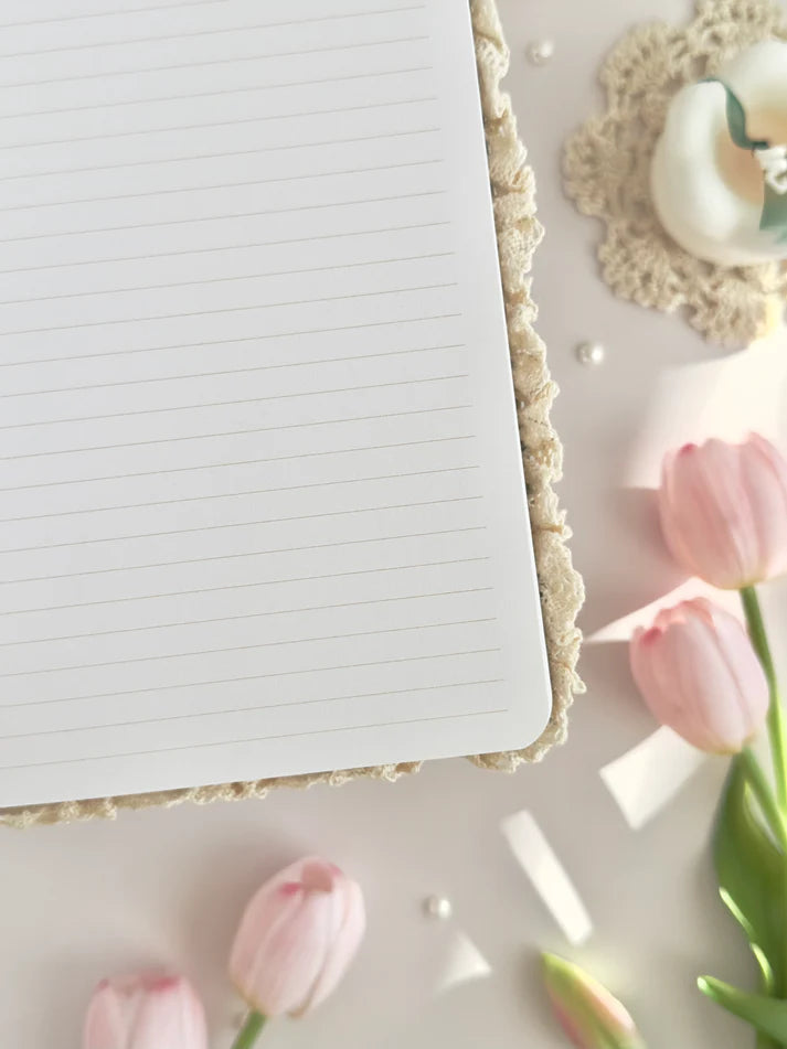 leelajournals Bear TN Notebook (Dotted, Gird)
