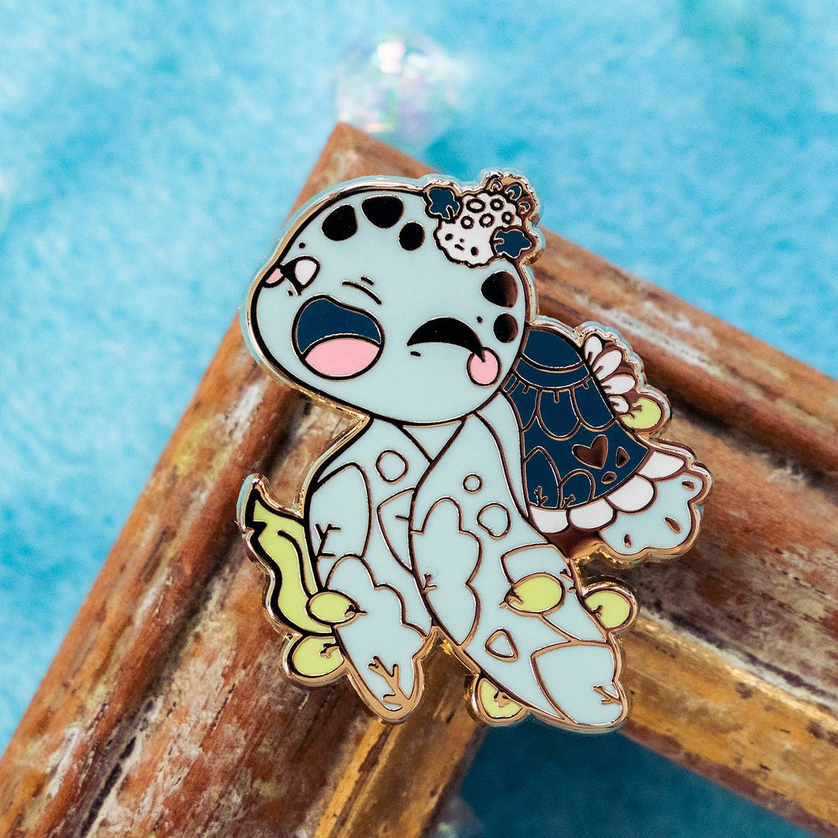 Pin de esmalte de tortuga laúd
