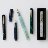 Marbled Fountain Pen (ATTACHÉ) White