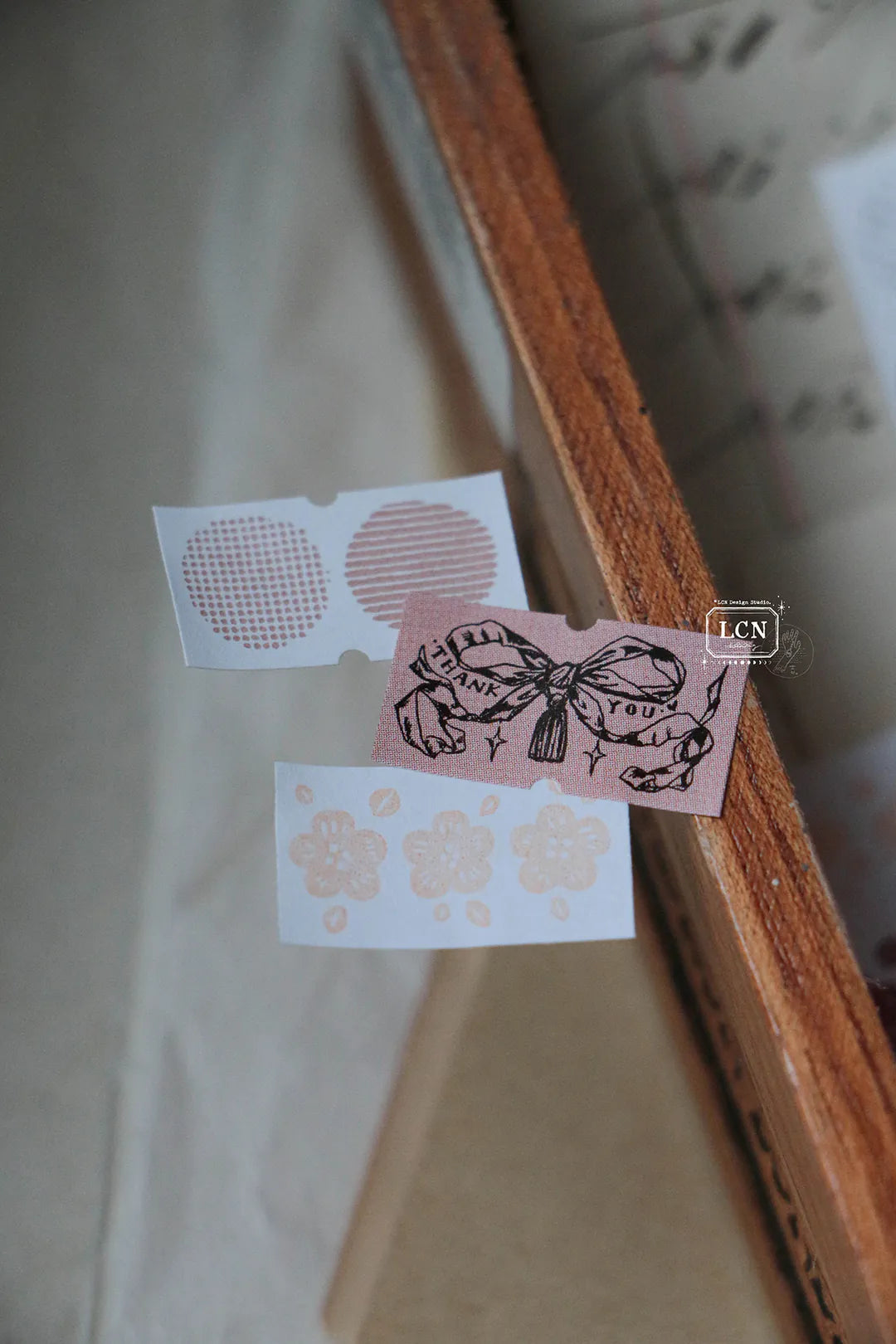 LCN Label Sticker Roll - Circle Red Tone