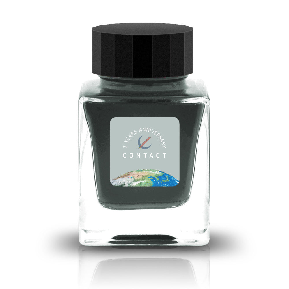 The Three-Year Anniversary Contact Collection features rich, vibrant colors with a smooth writing experience and fascinating characteristics such as shimmer and scent. The “Super” inks contain iridescent shimmer particles that shift color with the light, while the scented inks add a sensory twist to your writing. Please note that scented inks may feather when a large amount is applied—using fountain pen–friendly paper is recommended for the best results.