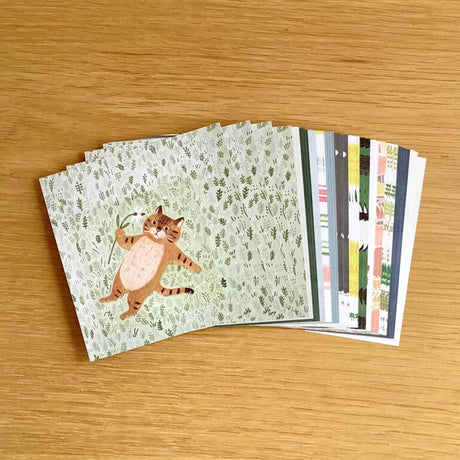 Featuring charming watercolor of a variety of animals&nbsp;from Japanese illustrator 4legs

It is a convenient size that is not too big or too small.&nbsp;Please use it&nbsp;as a communication tool for small thank you and announcements.&nbsp;There are no lines on the front side, so&nbsp;you can use it freely as&nbsp;a shop card or business card&nbsp;with stamps and stickers&nbsp;as well as memos and letters.&nbsp;It is a great gift for people who like paper.&nbsp;The gorgeous and gentle designs&nbsp;will ma