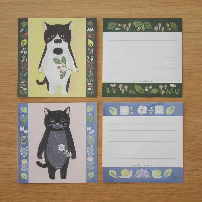 Featuring charming watercolor of cats with flowers and plants from Japanese illustrator 4legs

It is a convenient size that is not too big or too small.&nbsp;Please use it&nbsp;as a communication tool for small thank you and announcements.&nbsp;There are no lines on the front side, so&nbsp;you can use it freely as&nbsp;a shop card or business card&nbsp;with stamps and stickers&nbsp;as well as memos and letters.&nbsp;It is a great gift for people who like paper.&nbsp;The gorgeous and gentle designs&nbsp;will