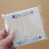 Featuring charming watercolor of cats with flowers and plants from Japanese illustrator 4legs

It is a convenient size that is not too big or too small.&nbsp;Please use it&nbsp;as a communication tool for small thank you and announcements.&nbsp;There are no lines on the front side, so&nbsp;you can use it freely as&nbsp;a shop card or business card&nbsp;with stamps and stickers&nbsp;as well as memos and letters.&nbsp;It is a great gift for people who like paper.&nbsp;The gorgeous and gentle designs&nbsp;will