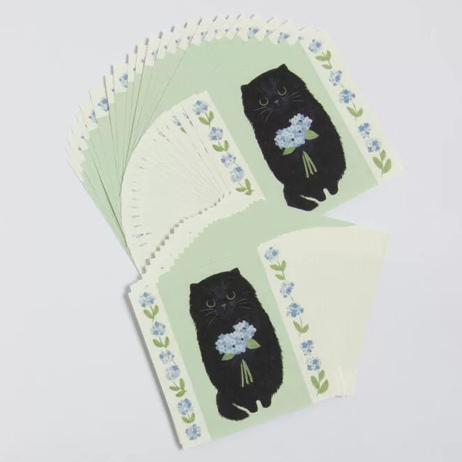 Featuring charming watercolor of a cat from Japanese illustrator 4legs

It is a convenient size that is not too big or too small.&nbsp;Please use it&nbsp;as a communication tool for small thank you and announcements.&nbsp;There are no lines on the front side, so&nbsp;you can use it freely as&nbsp;a shop card or business card&nbsp;with stamps and stickers&nbsp;as well as memos and letters.&nbsp;It is a great gift for people who like paper.&nbsp;The gorgeous and gentle designs&nbsp;will make you feel warm and