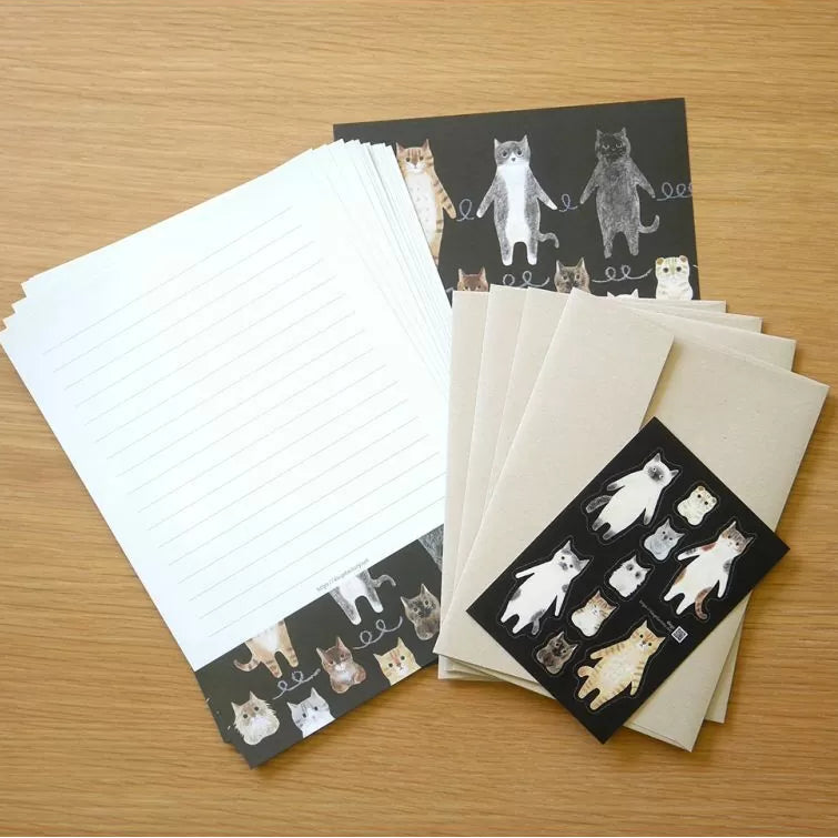 Bring charm and warmth to your letters with this adorable Cat Tsunagi letter set from 4legs. Featuring sweet, hand‑drawn watercolor cat illustrations this set adds a playful yet elegant touch to every note you send.

16 Pieces of A5 paper
4 Envelopes
1 Sticker sheet