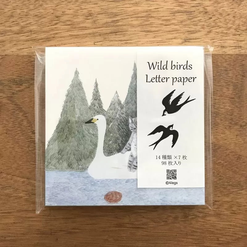 Featuring charming watercolor of wild birds and plants commonly found in Japan from Japanese illustrator 4legs

It is a convenient size that is not too big or too small.&nbsp;Please use it&nbsp;as a communication tool for small thank you and announcements.&nbsp;There are no lines on the front side, so&nbsp;you can use it freely as&nbsp;a shop card or business card&nbsp;with stamps and stickers&nbsp;as well as memos and letters.&nbsp;It is a great gift for people who like paper.&nbsp;The gorgeous and gentle 