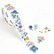 BANDE's popular patterns is back in print! The small flowers blooming in the forest can be placed on a card or planner, adding embroidered floral accents. If you stick it along the borders of your notebook or notebook, you can create a decoration that will make you smile, as if you are gathered on a perch.