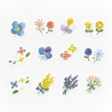 BANDE's popular patterns is back in print! The small flowers blooming in the forest can be placed on a card or planner, adding embroidered floral accents. If you stick it along the borders of your notebook or notebook, you can create a decoration that will make you smile, as if you are gathered on a perch.