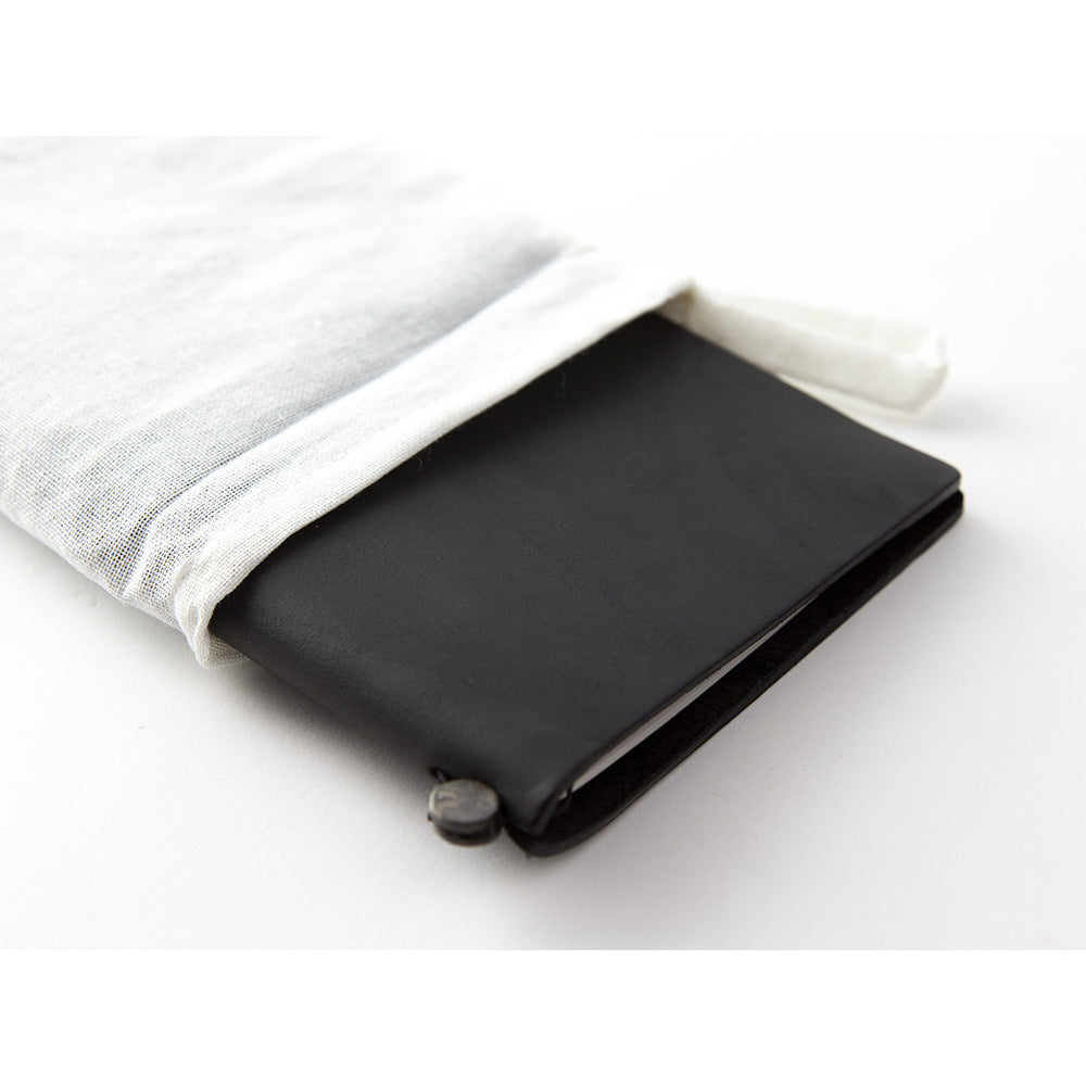 TRAVELER'S notebook Black (Regular Size)