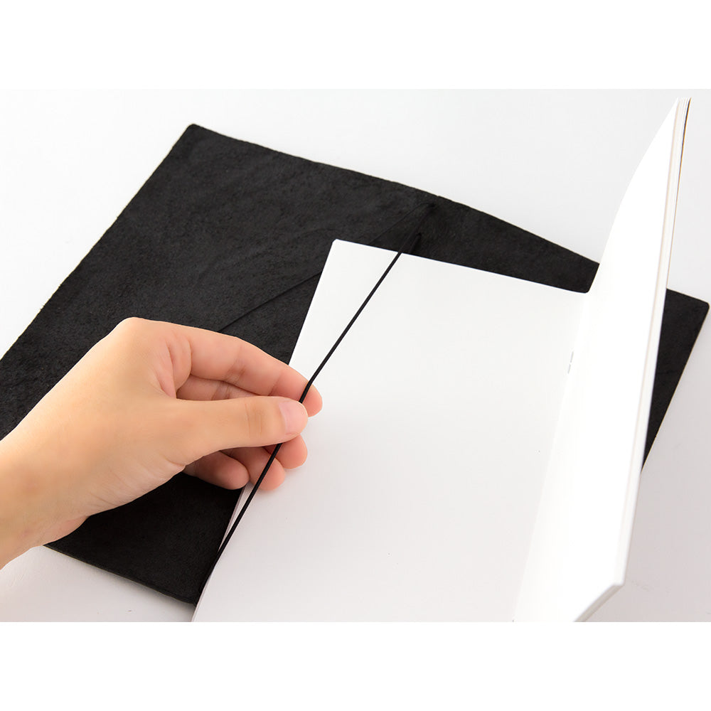 TRAVELER'S notebook Black (Regular Size)