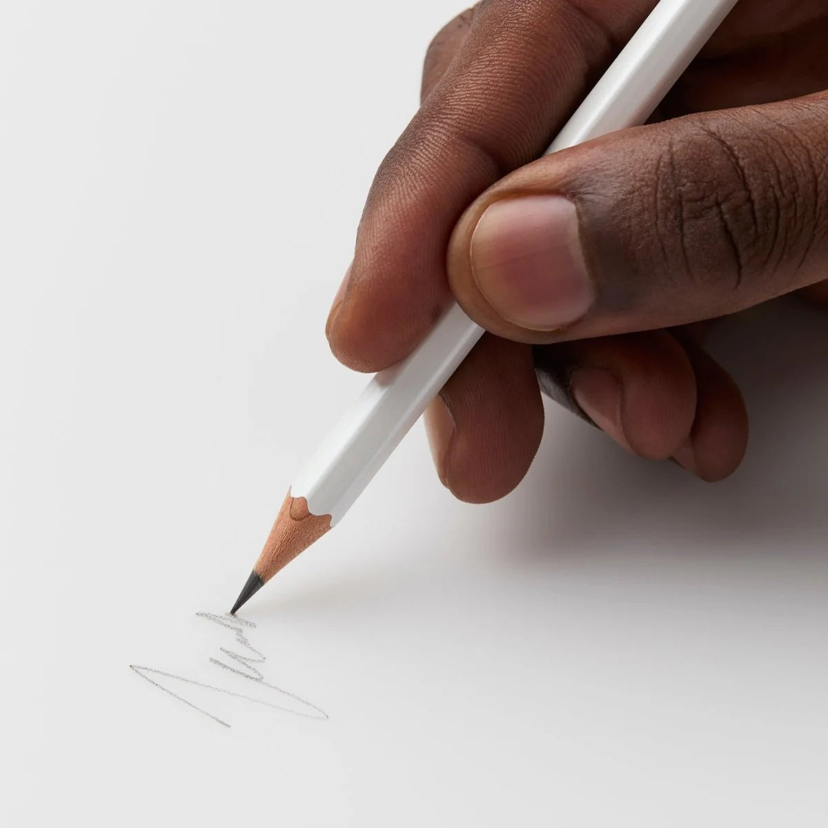 A favorite of calligraphers and illustrators, the Blackwing Pearl pencil includes a balanced and smooth graphite core that is softer than the graphite found in the Blackwing 602 but firmer than the graphite found in the Blackwing Matte. Perfect for daily writing, journaling, and sketching. Each pencil features a pearlescent white, pink, or blue finish, our iconic square Blackwing ferrule, and a replaceable eraser.&nbsp;

Blackwing Pearl pencils come in a 12-pack gift box that doubles as a pencil cup.&nbsp;
