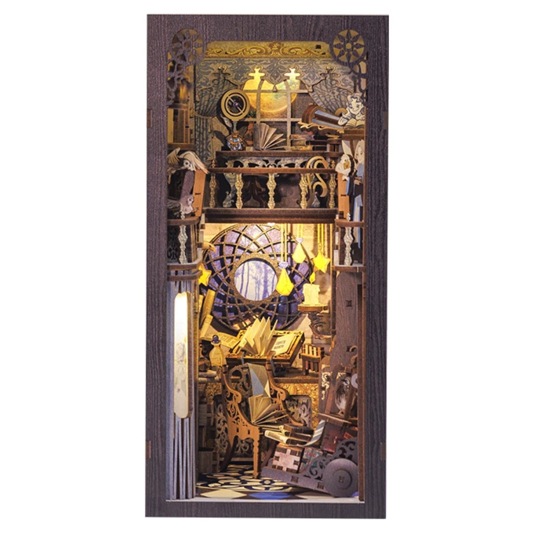 Book Nook Kit: Nebula Common Room with Dust Cover