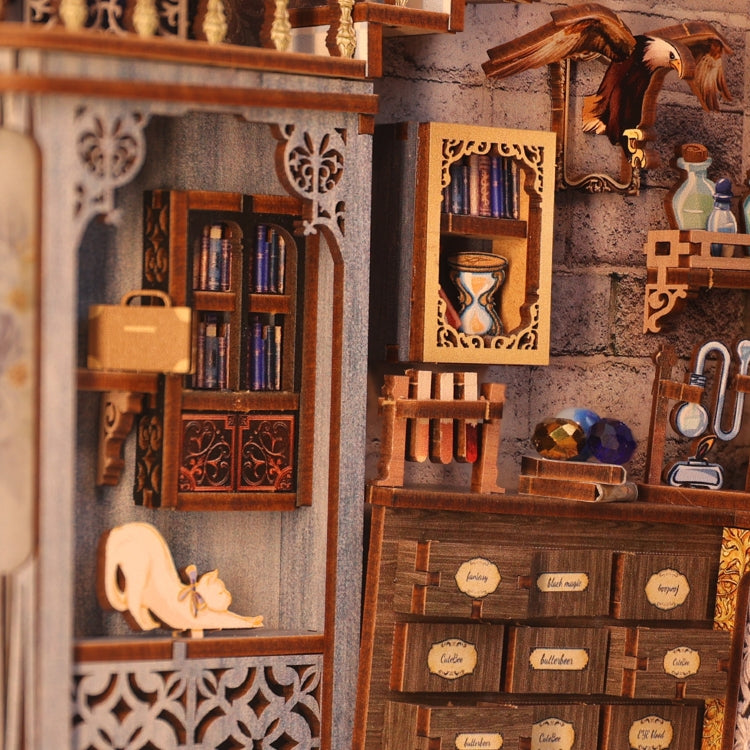 Book Nook Kit: Nebula Common Room with Dust Cover
