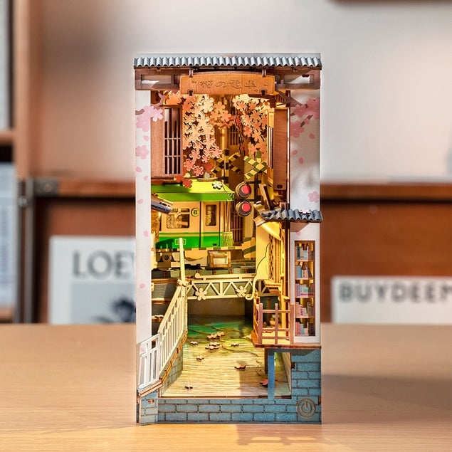 Sakura Densya Book Nook Kit DIY Miniature House