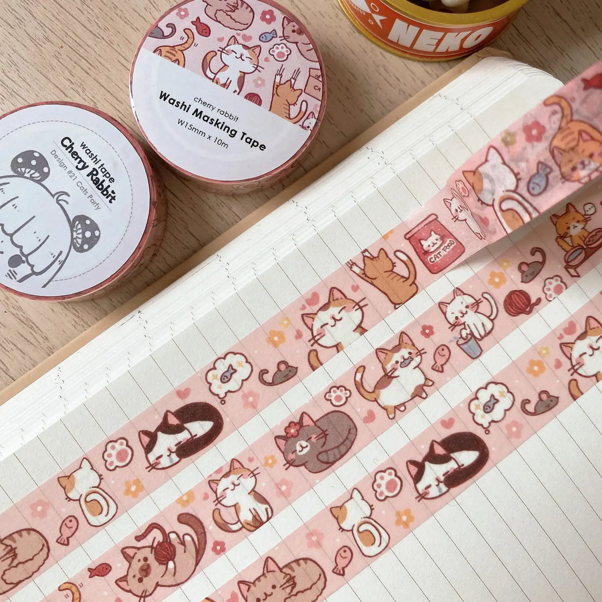 Decorate your planner / diary with this cute little washi tape ♡


Roll size: 15mm x 10m
Material: Washi
Includes 1 roll of washi