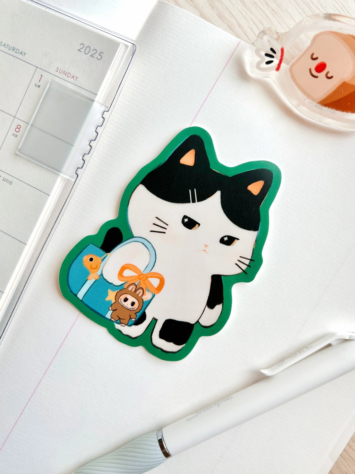 Chocolett - Kitty Labubu Vinyl Sticker

This sticker was made from a tough waterproof and weatherproof vinyl material.&nbsp;

approximately 3 x 3 inches big