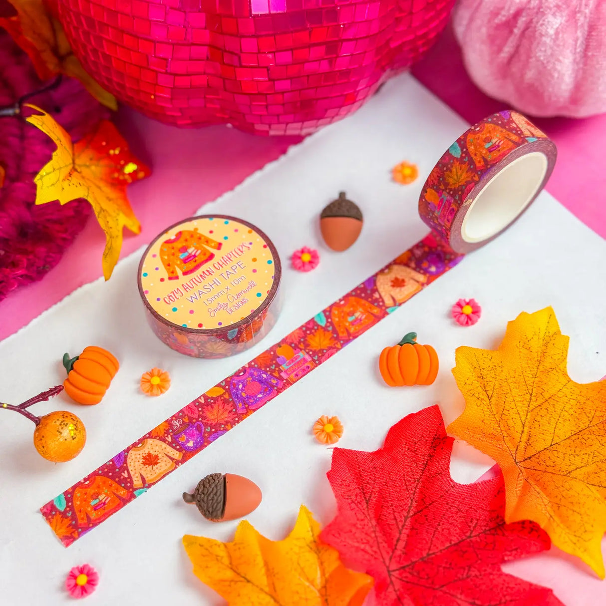 ✦ DETAILS ✦&nbsp;

Size: 15mm width x 10m length&nbsp;
Removable Washi Tape
Slightly Transparent
Features my hand drawn design as a repeat pattern